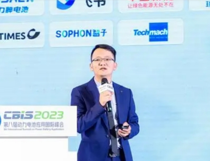 鈦瑪科李維能：超聲波除塵系統(tǒng)極大清除極小顆?；覊m